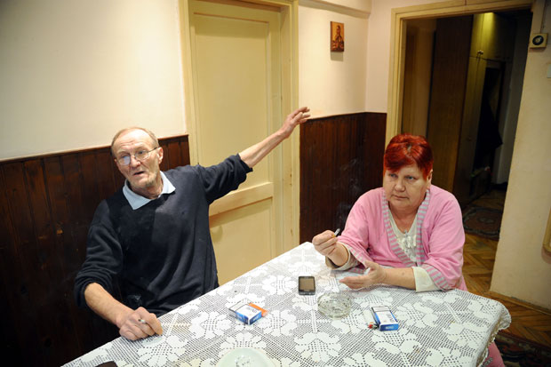 Ужас на дочеку: Мом унуку je држао нож под грлом
